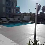 Gaia Met Dakterras Middenin Τορεβιέχα