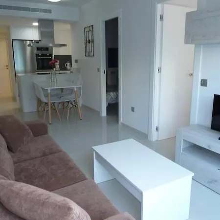 Gaia Met Dakterras Middenin Torrevieja