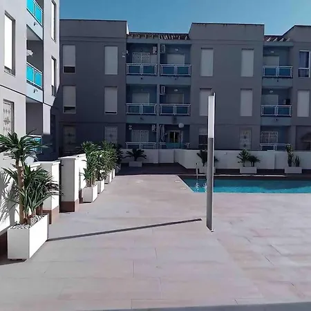 Gaia Met Dakterras Middenin شقة تورّيفيِخا