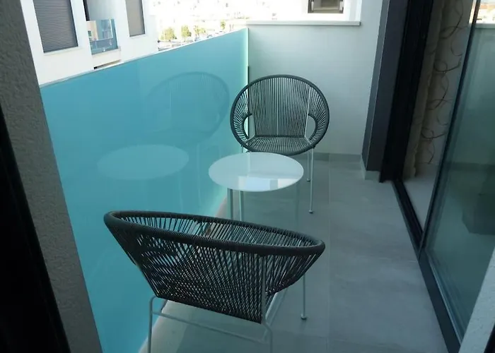 Gaia Met Dakterras Middenin Torrevieja